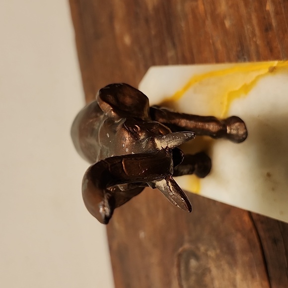 Bronze Elephant Bookends on Marble base - Picture 8 of 16